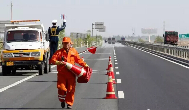 道路作業將有制性標志標線國標約束